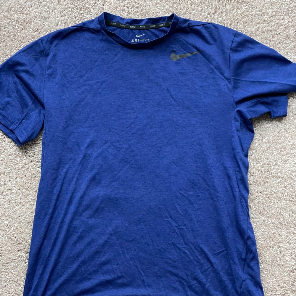 Nike dri fit t shirt